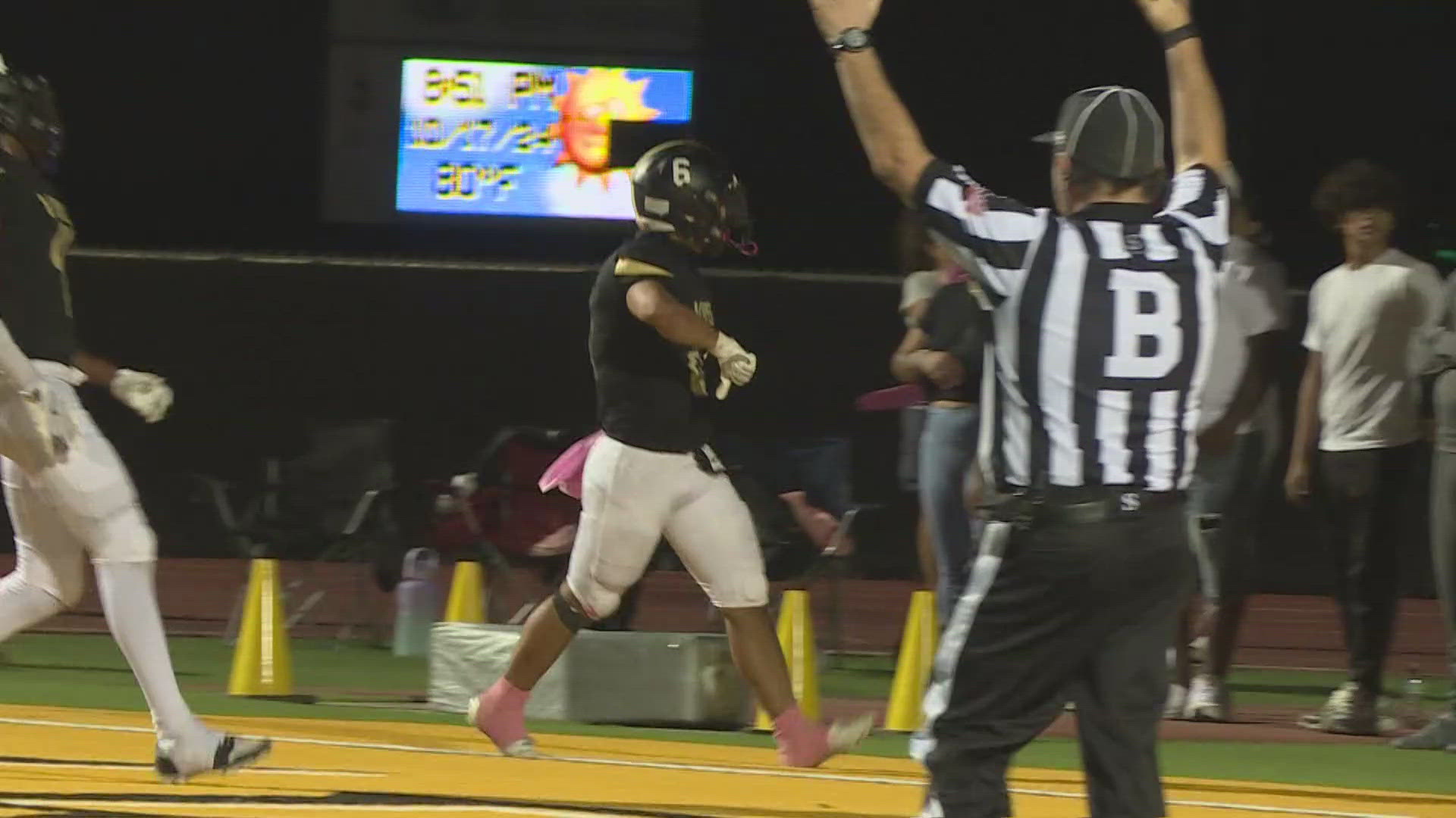 Congrats to Verrado's Jack Isidore! His 72-yard TD run was voted as the Week 8 Sweet Play of the Week and now will compete for a $5,000 scholarship! 