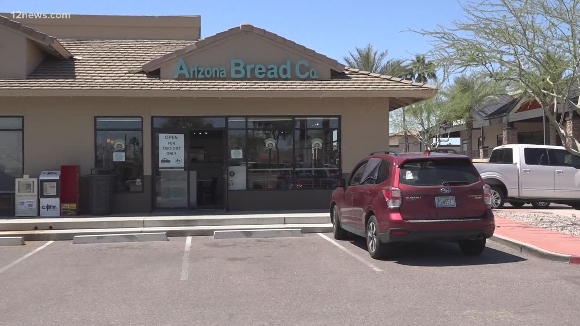 Many unemployed Arizonans are trying to get their benefits. One Valley business is caught in the middle of the state and people trying to get their benefits.