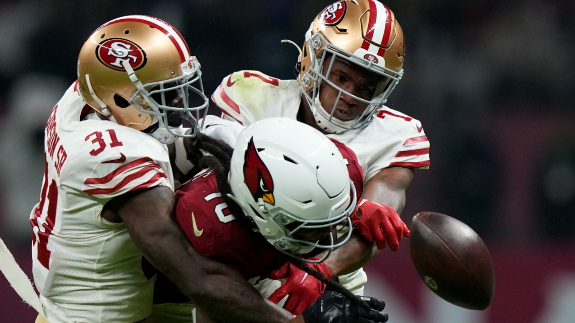 Garoppolo throws for 4 TDs, 49ers top Cards in Mexico City