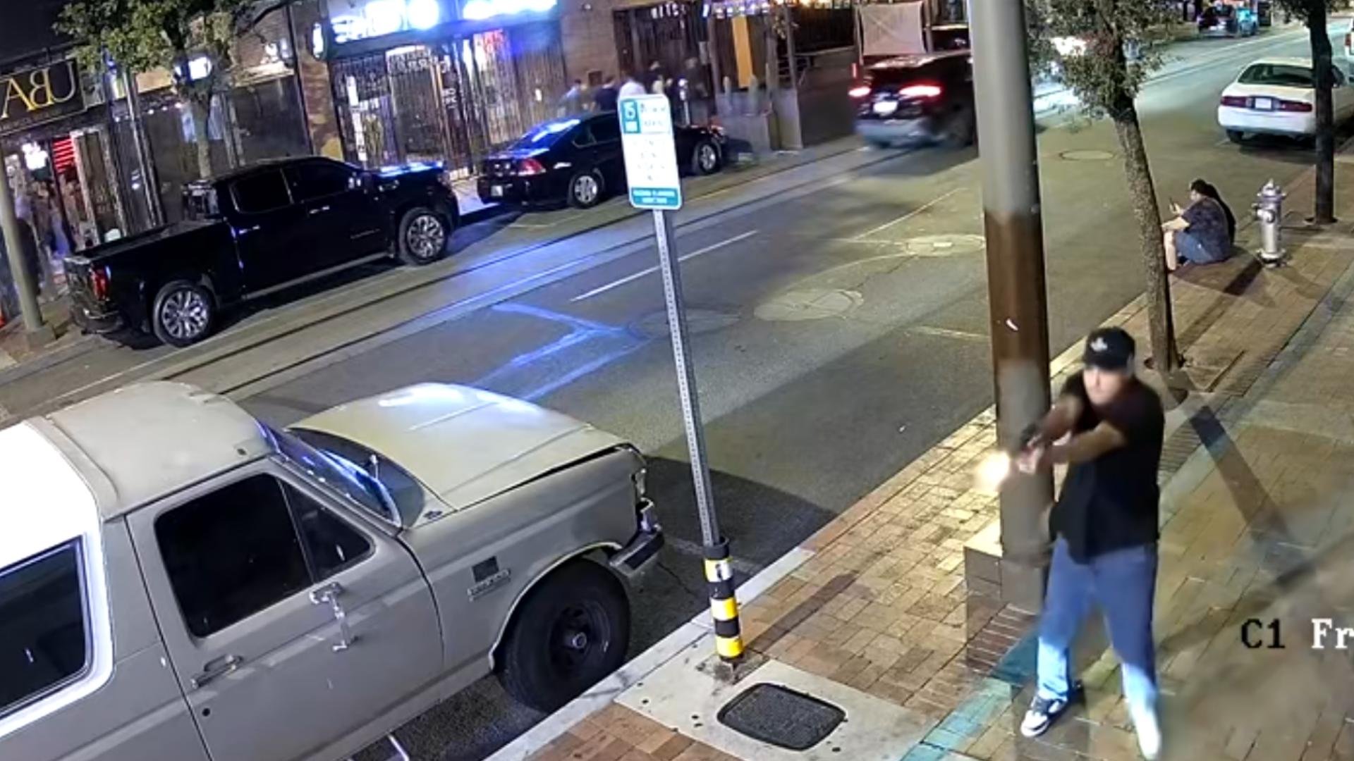 Footage shows gunman opening fire in Tucson before detained by police ...
