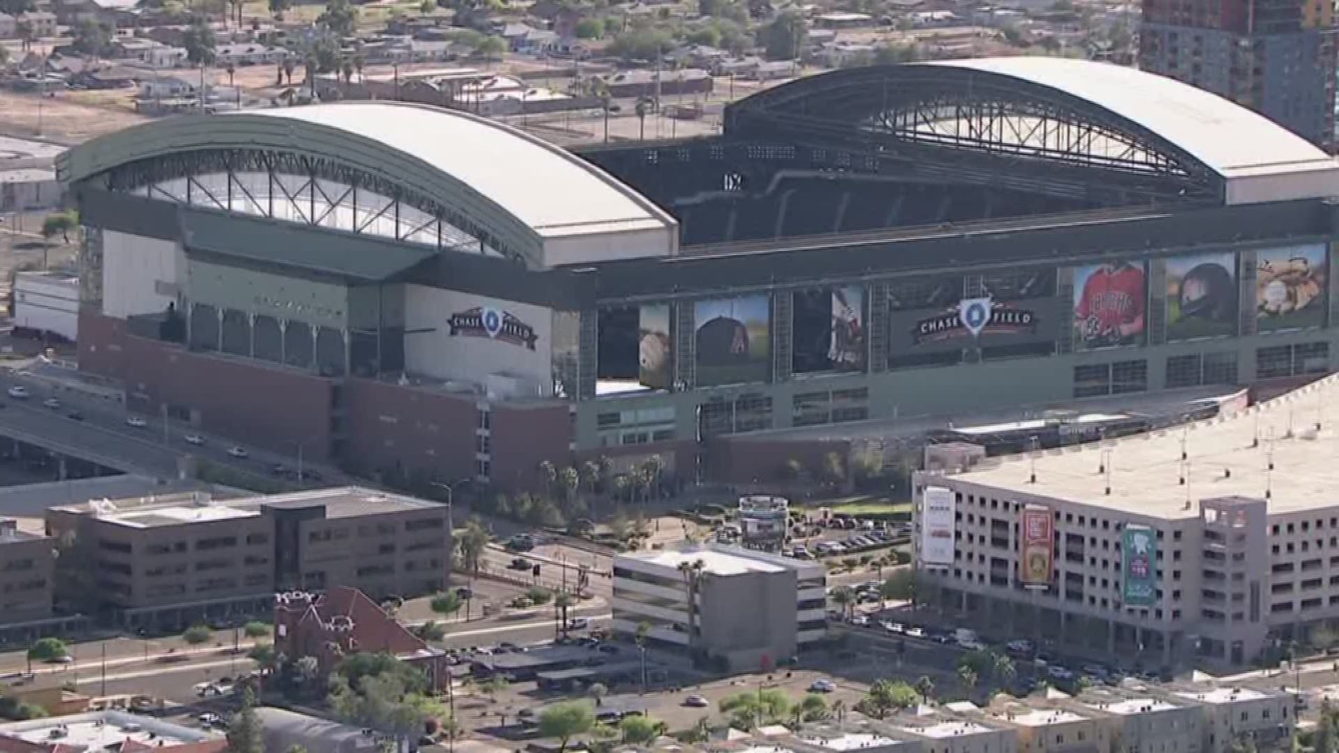 A judges ruled that the Arizona Diamondbacks will have to honor their contract or resolve by means of arbitration.