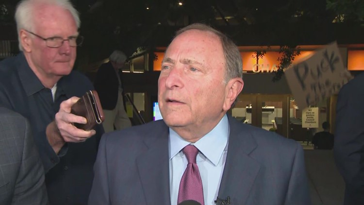 NHL Commissioner Gary Bettman talks proposed Coyotes arena, shuts down protester