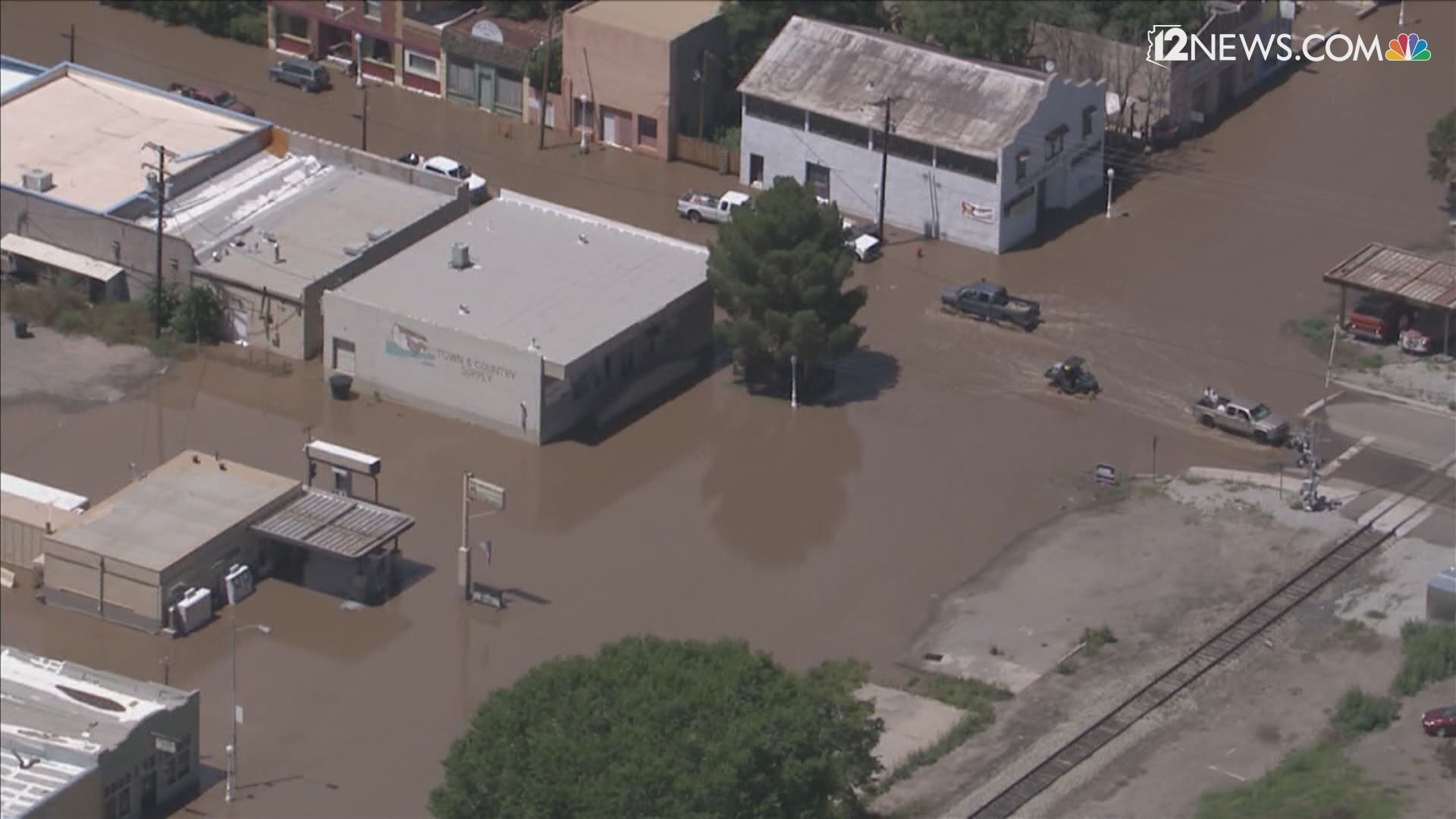 Water levels in the Gila River reached "major flood stage" Sunday according to officials. Sky 12 was over Duncan, Arizona where evacuations took place Monday.