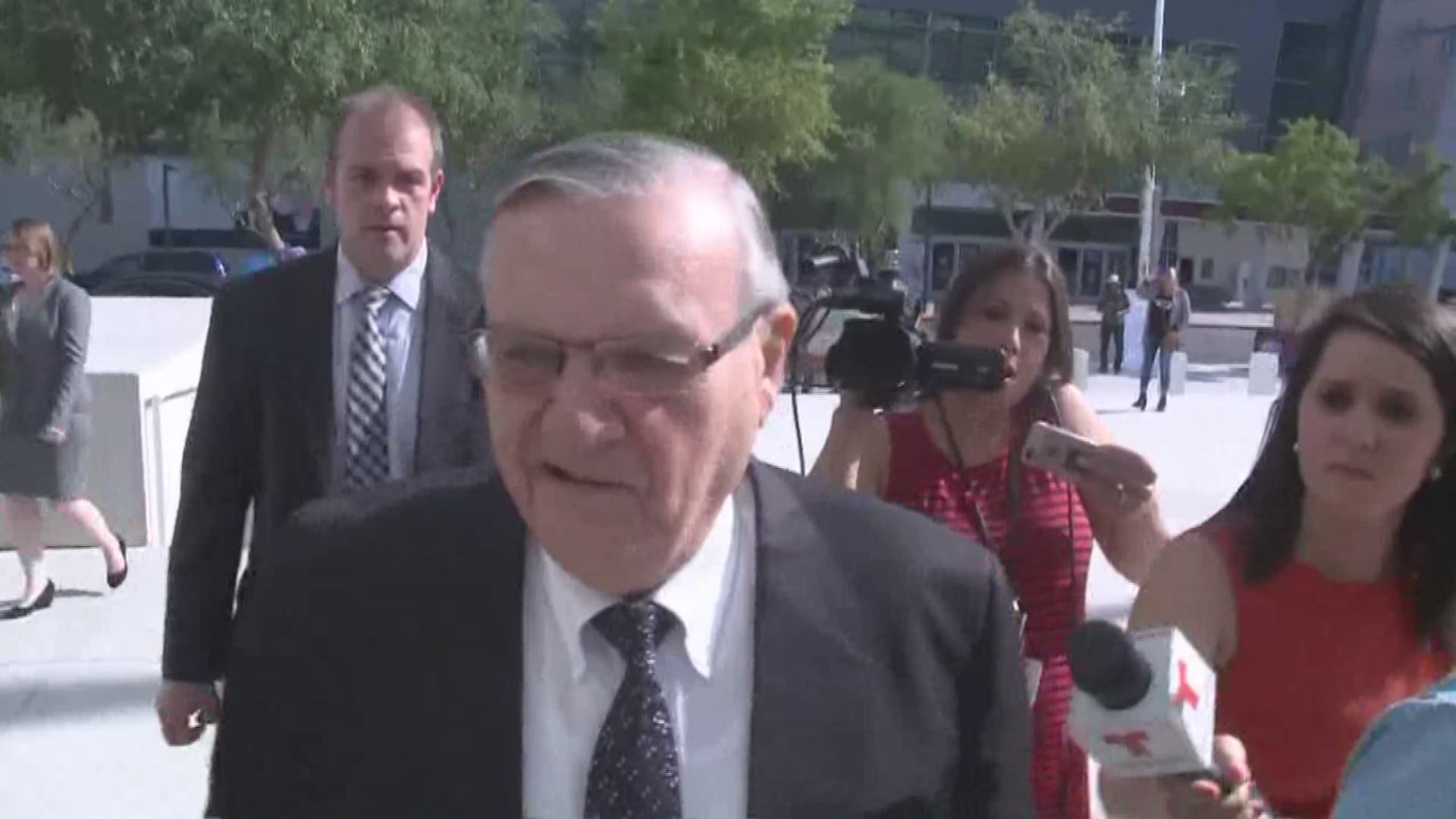 Federal prosecutors are now asking a judge to toss out Joe Arpaio's case altogether.