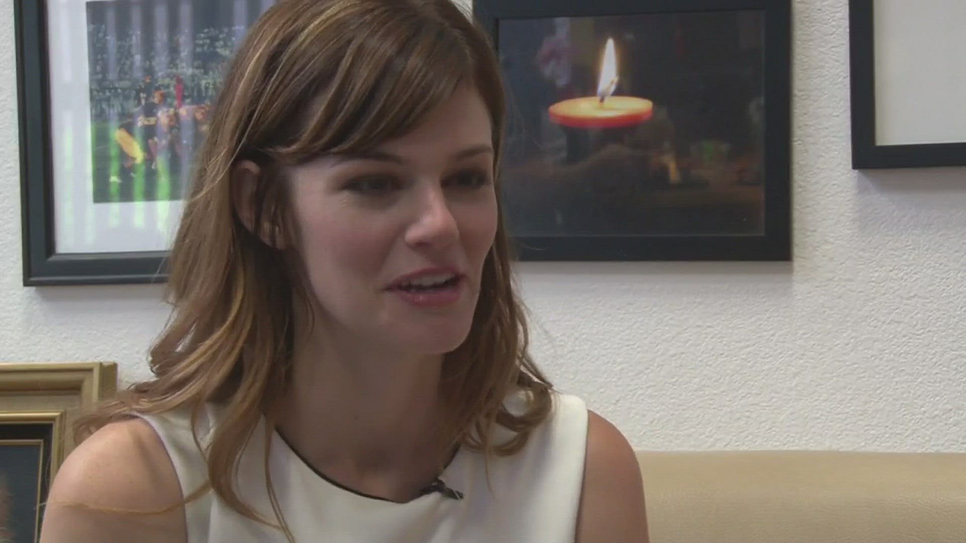 The actress explains how she got the role and what it was like to work with Jim Carey.