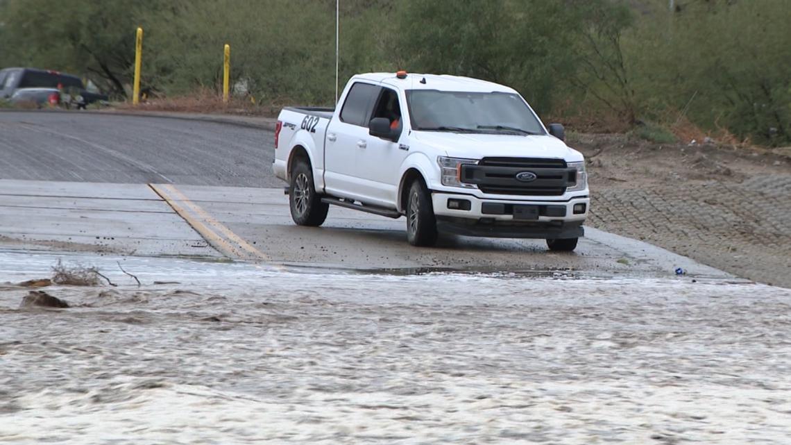 Several deaths reported after flooding in Arizona | 12news.com