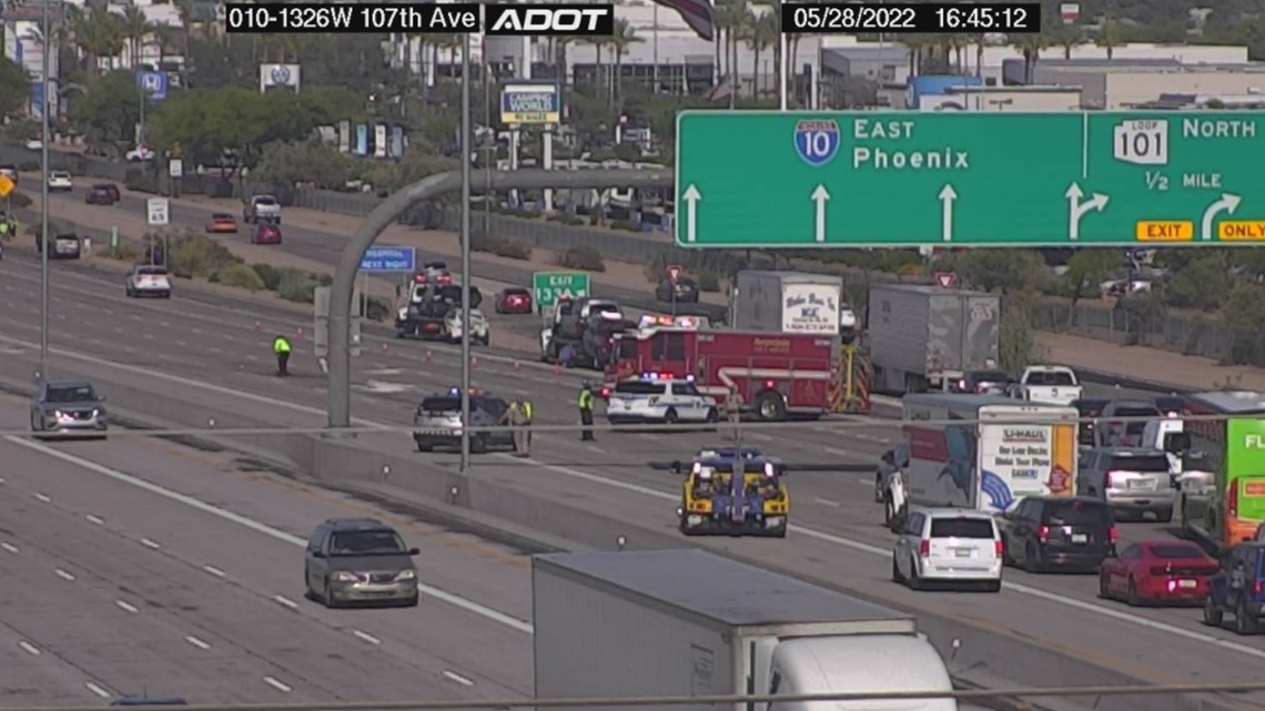 Crash in Avondale temporarily closes I10 eastbound lanes