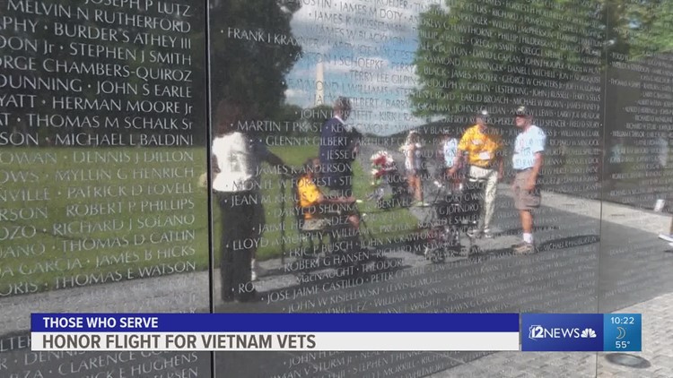 Arizona Honor Flight brings veterans to the Vietnam Wall