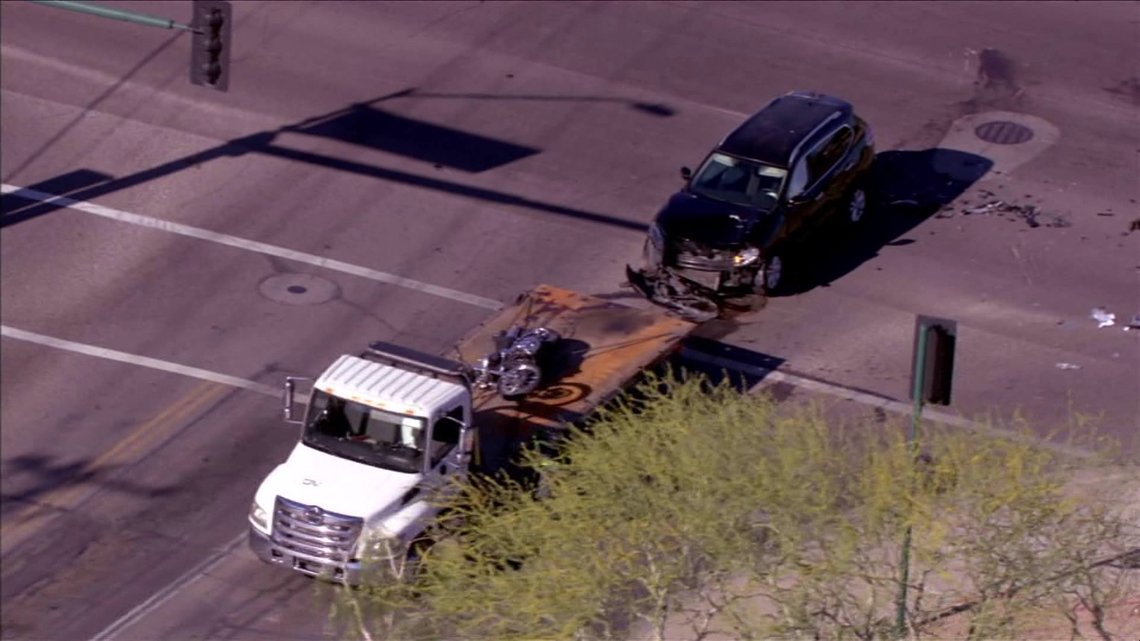 At least 1 person injured after crash in north Phoenix | 12news.com