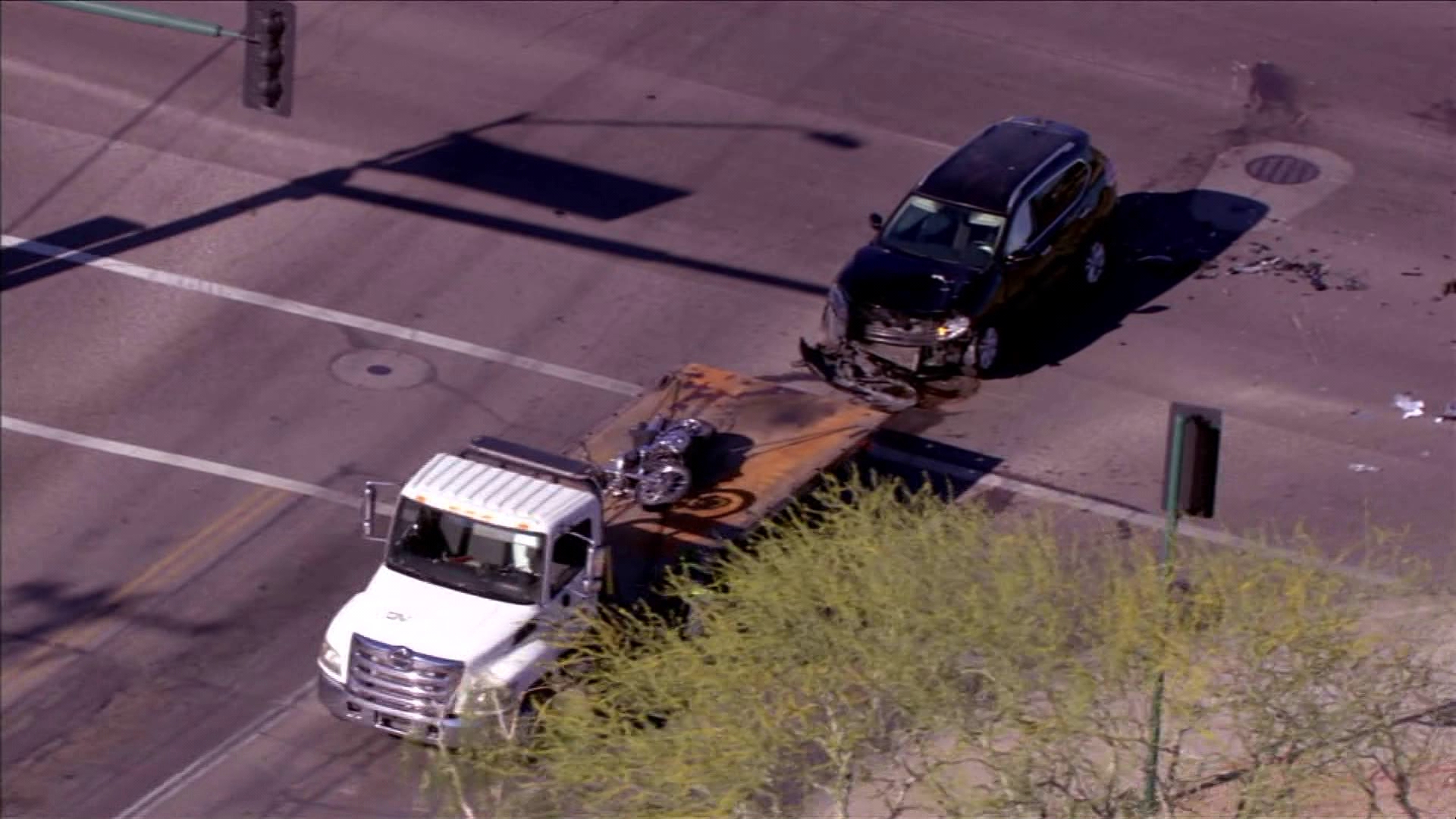 At least 1 person injured after crash in north Phoenix | 12news.com