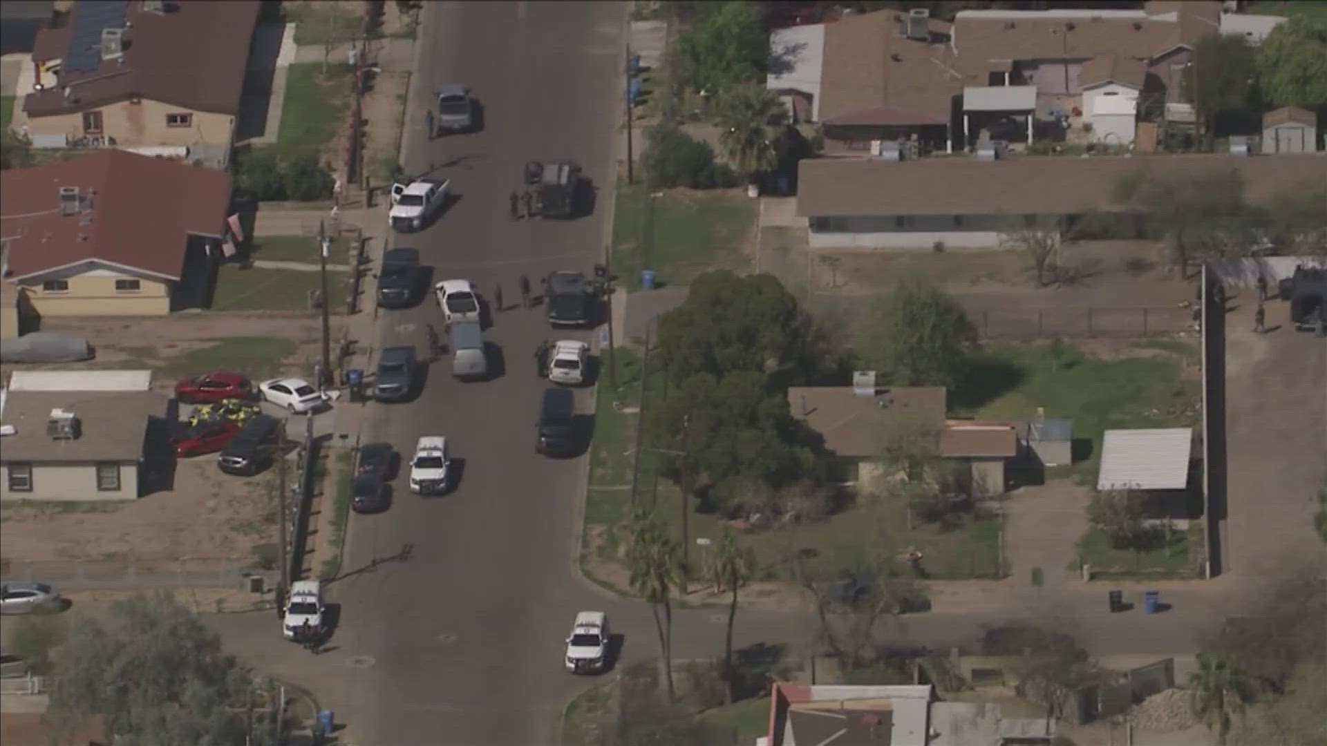 Phoenix Officer Shot Friday Reportedly 'ambushed' By Suspect | 12news.com