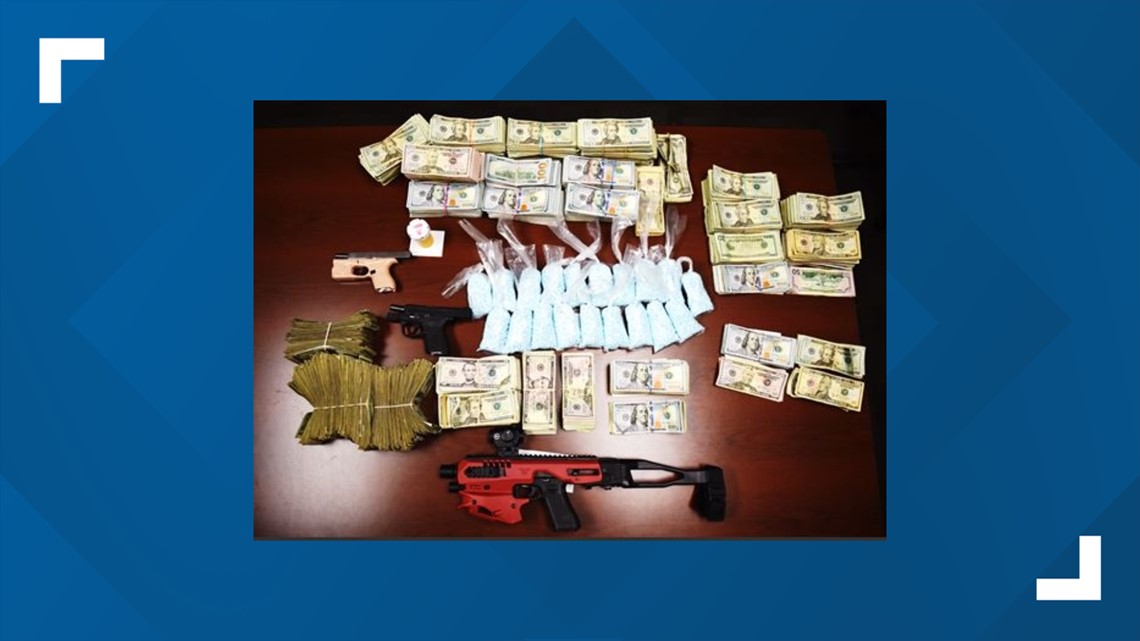 35,000 fentanyl pills, $300k seized in drug bust in Phoenix - Vimarsana News