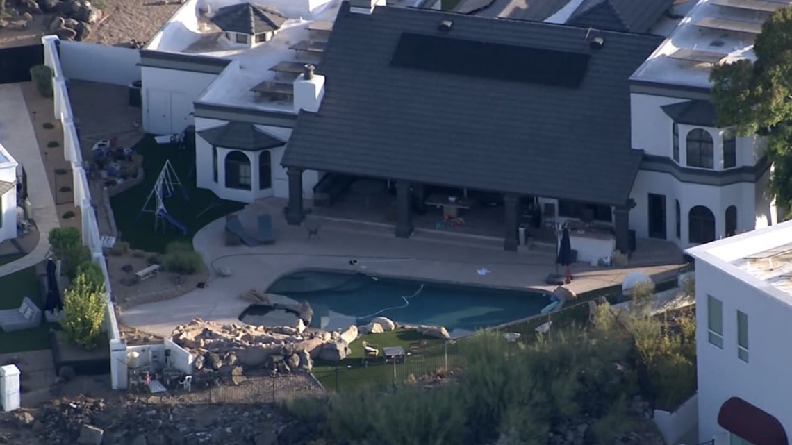 Toddler dies after being pulled from pool in north Phoenix - Vimarsana News