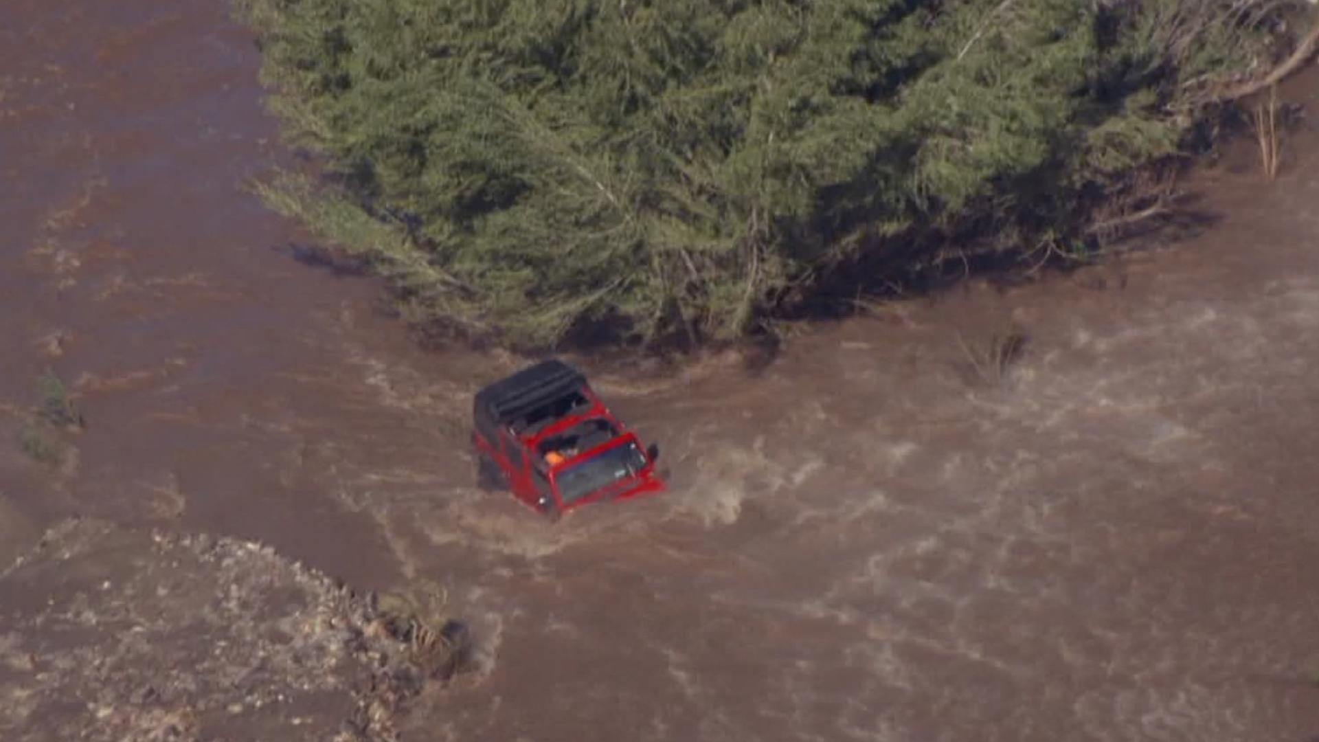 Body recovered of man swept away in Agua Fria River | 12news.com