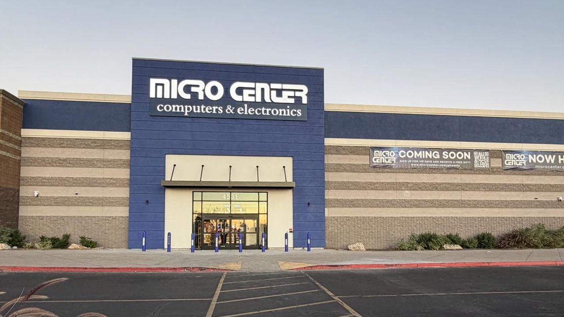 A store bringing thousands of 'cutting-edge tech products' to the Valley is having its grand opening