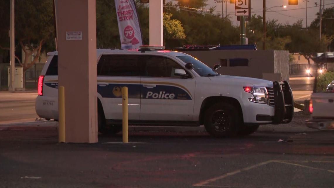 1 dead after stabbing in Phoenix