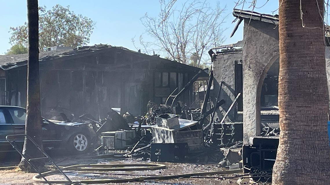 2 Phoenix homes damaged by fire, one firefighter injured