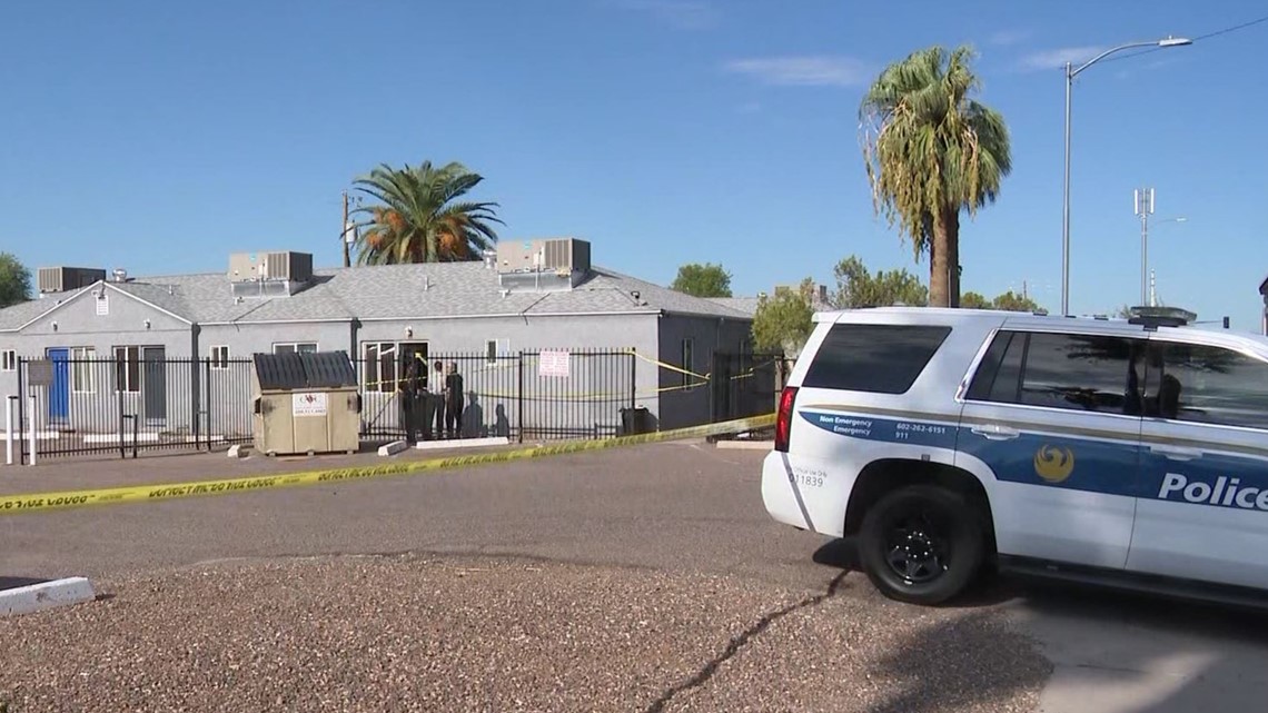 Polisi Phoenix selidiki penembakan di rumah kelompok