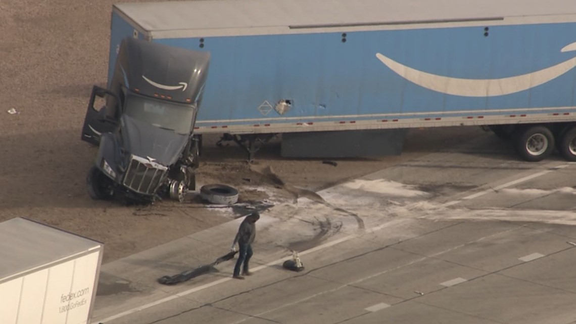 I10 lanes reopen after 2 semitrucks crash near Avondale