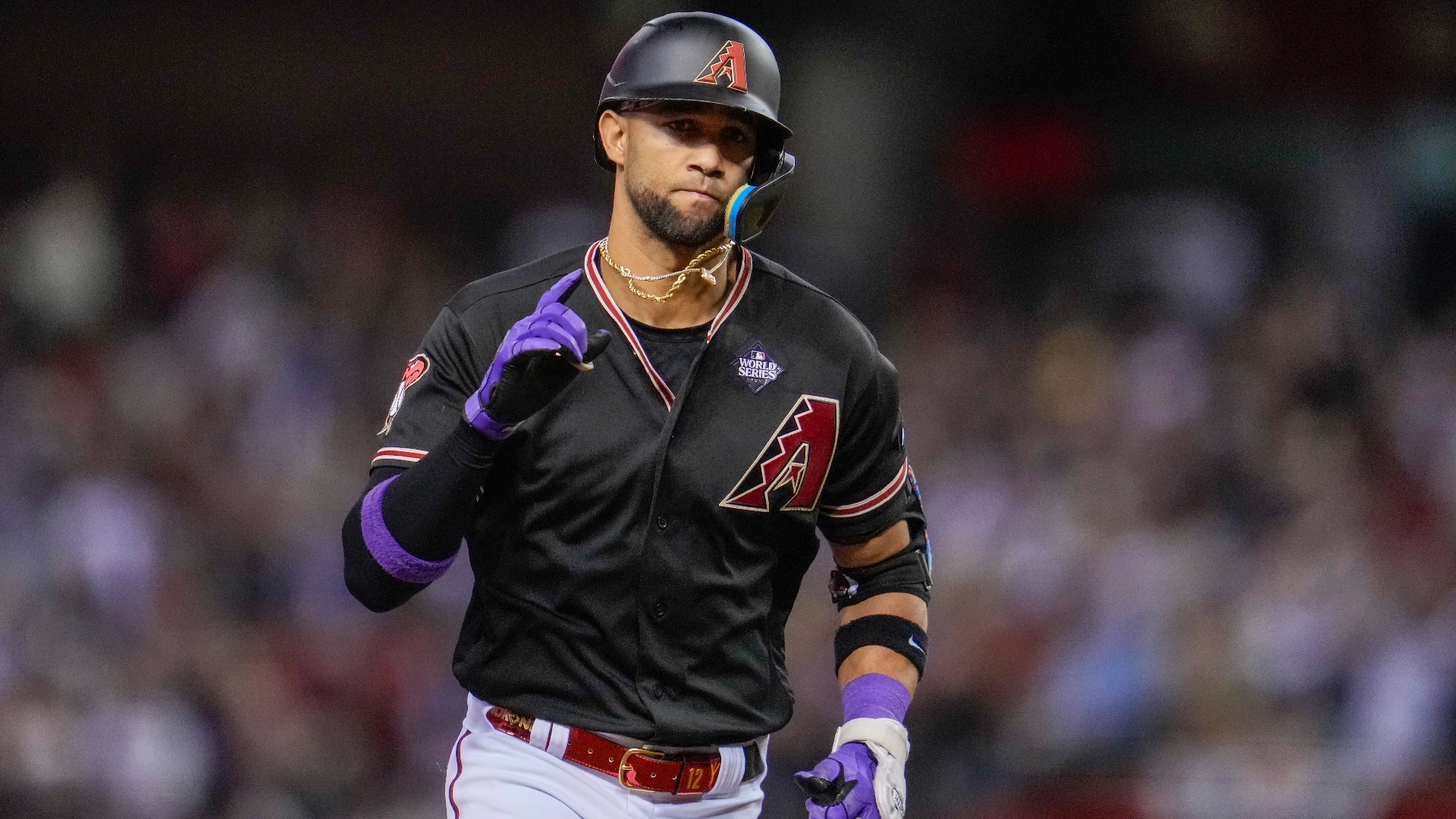 Los Arizona Diamondbacks cayeron en el Juego 4 de la Serie Mundial por pizarra de 11-7 y ahora están contra la pared 3-1.