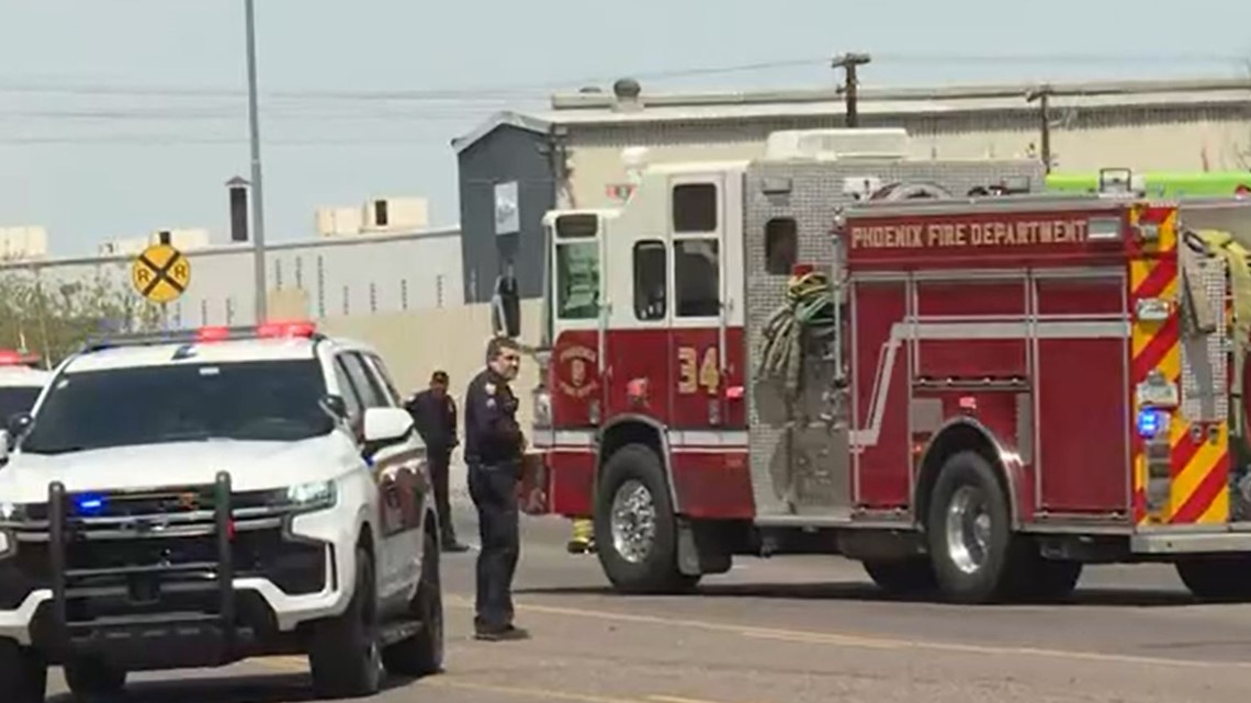 Police Investigating Shooting In West Phoenix | 12news.com