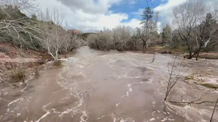 Locals in and around Sedona deal with flooding aftermath