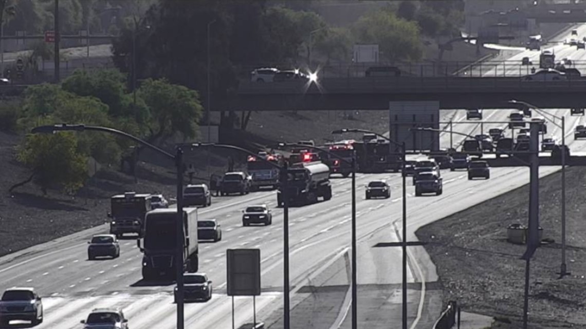 West Phoenix crash leaves 1 dead | 12news.com