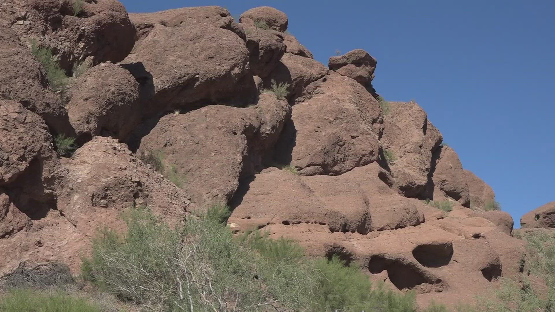 Phoenix police and fire departments are working together recover a body found on Camelback Mountain near the Echo Canyon Trail.