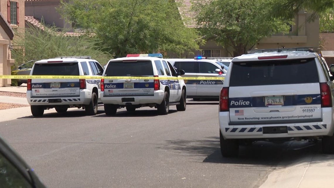 Seorang pria tewas dalam penembakan polisi di rumah kelompok Phoenix