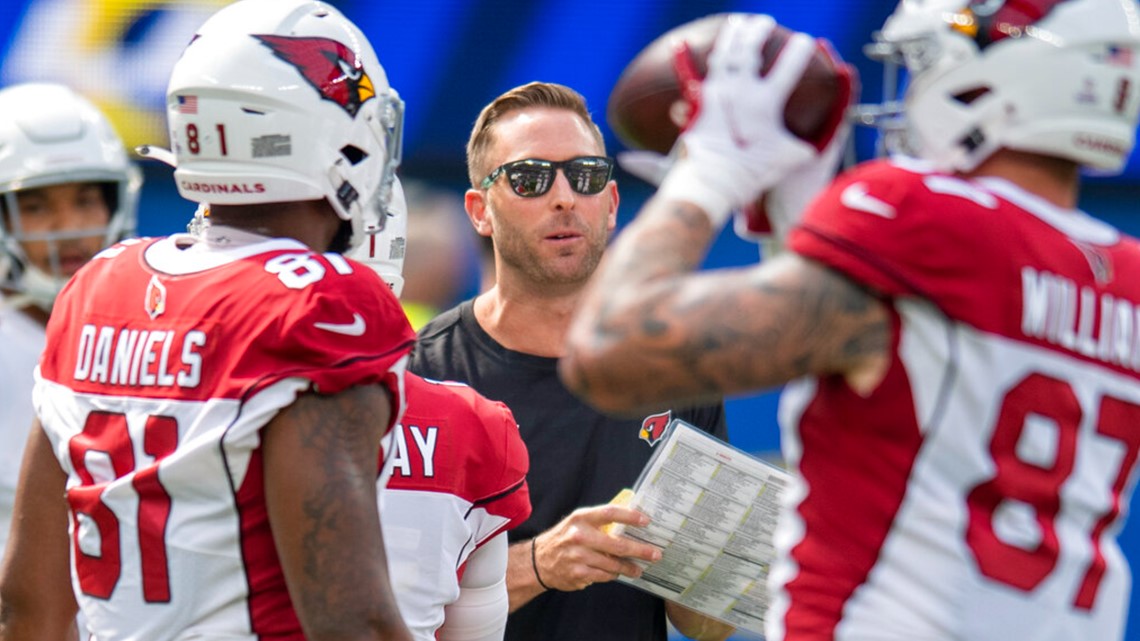 Arizona Cardinals coach Kliff Kingsbury, 2 others to miss Sunday game due  to COVID-19 diagnosis