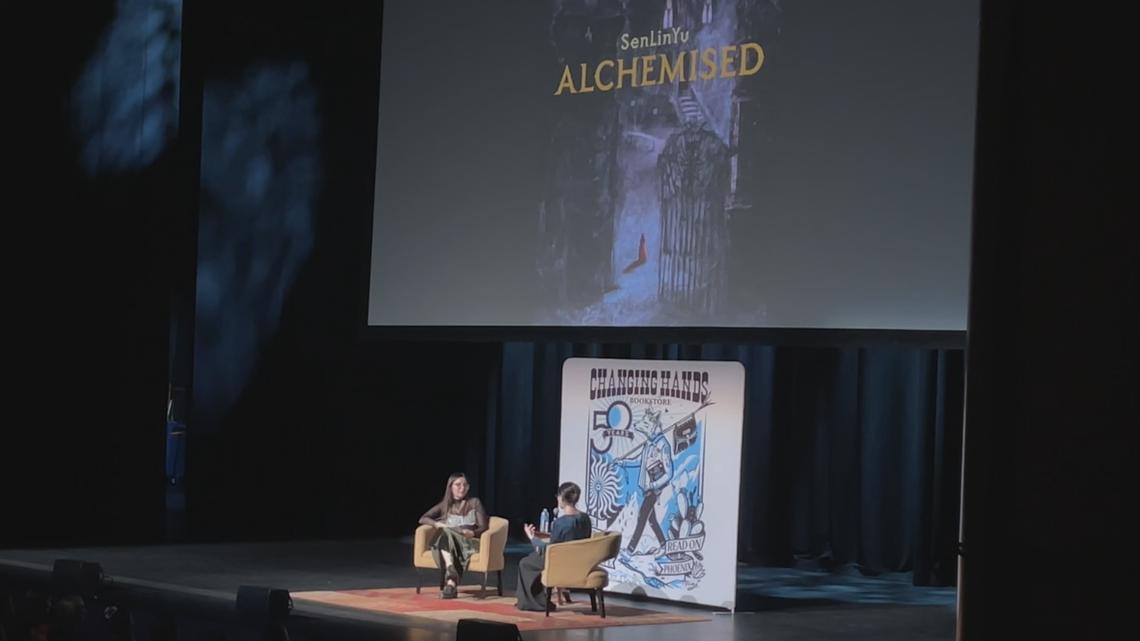 'It's worth it': More than 500 readers came to Mesa to hear SenLinYu speak about their debut book,  'Alchemised.' Here's why.