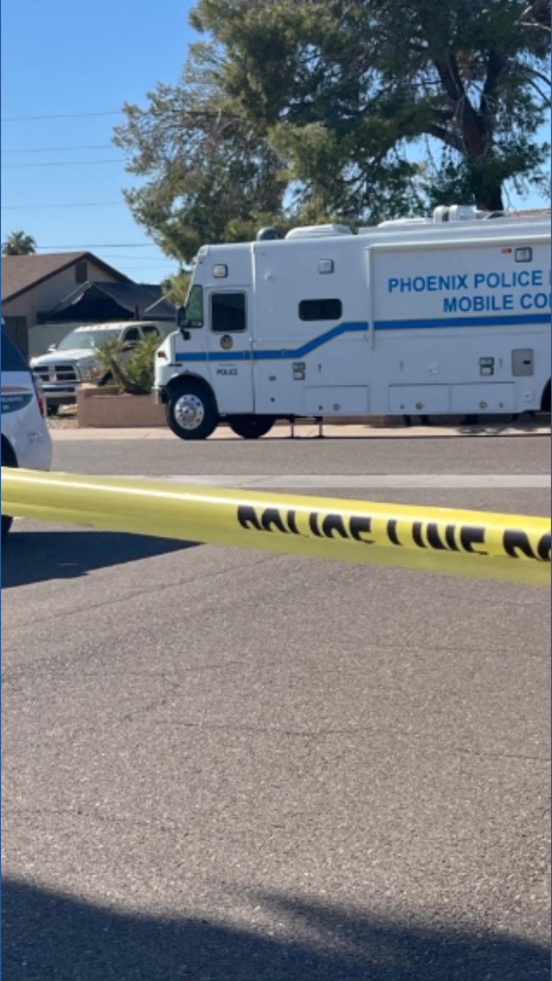 Suspect shot during burglary in Phoenix, police say | 12news.com