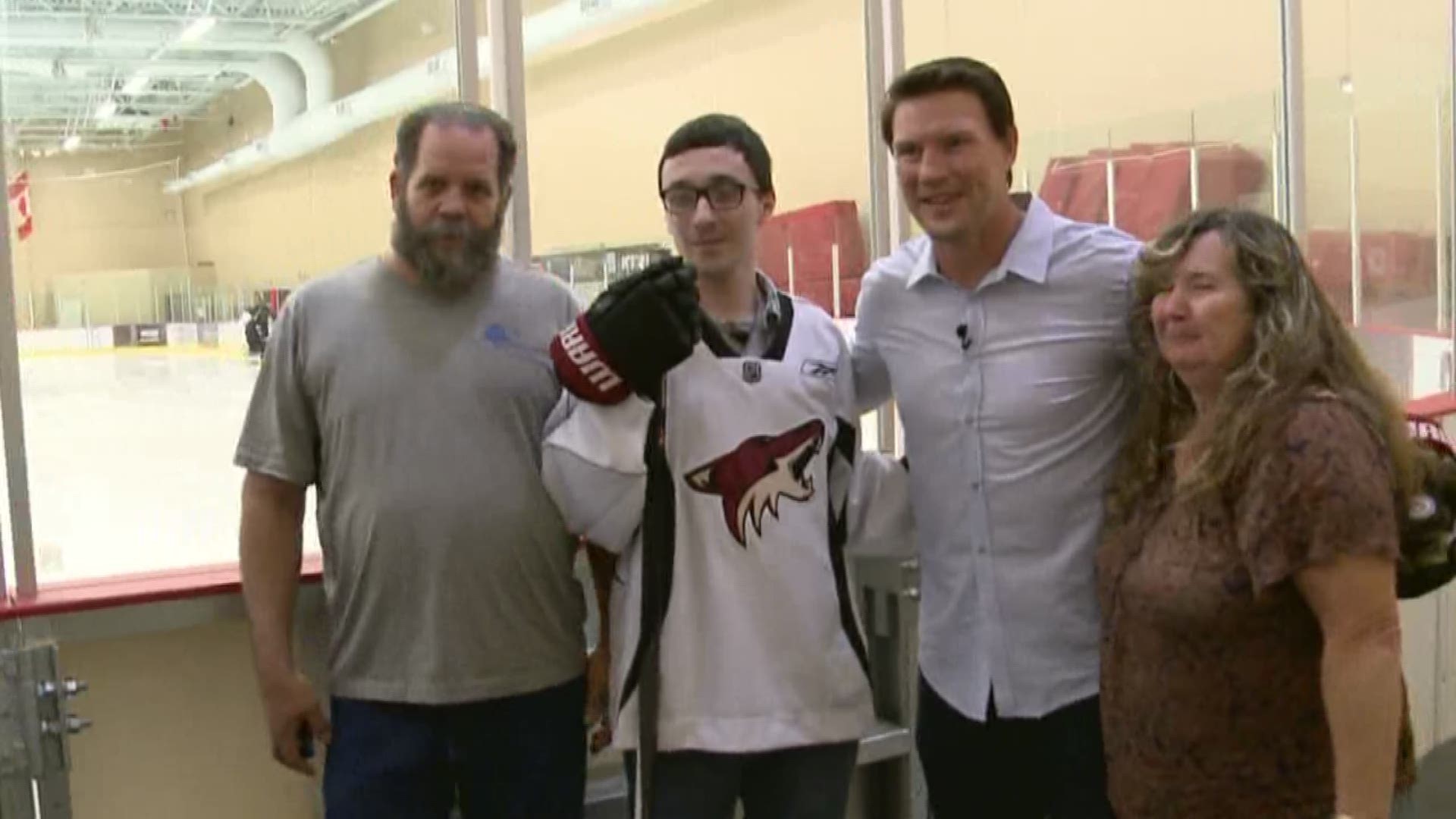 Arizona Coyotes great Shane Doan spends time with an awesome Arizona sports superfan.