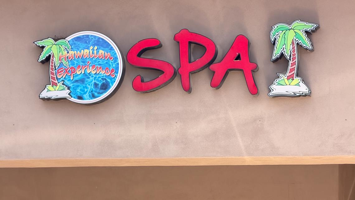 Valley customers say they were still charged after Hawaiian Experience Spa abruptly closed