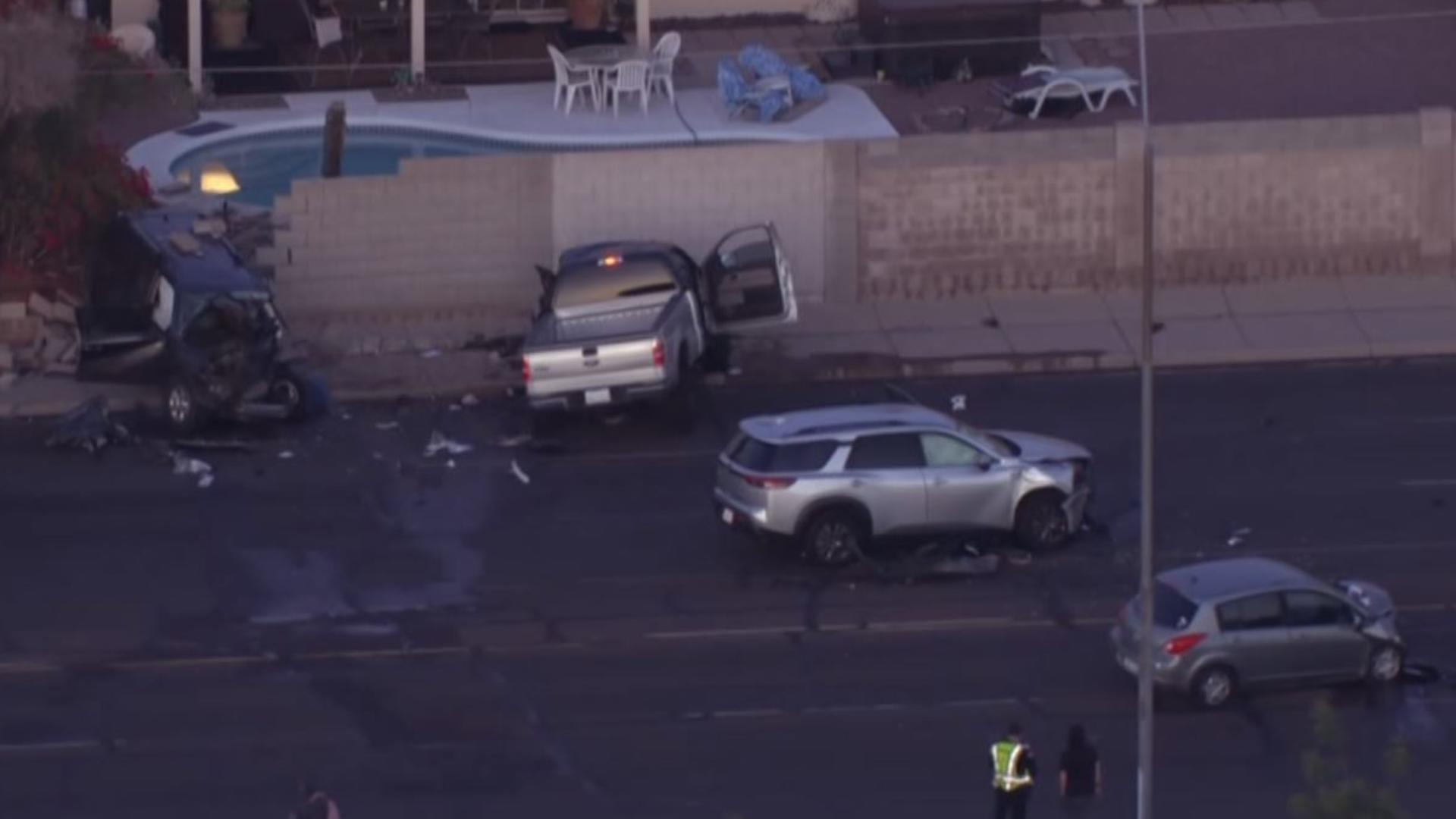 4 injured in north Phoenix crash near 51st and Sweetwater | 12news.com