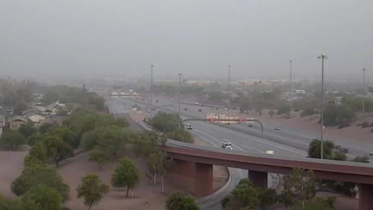 Unhealthy' air quality detected throughout Phoenix area on Tuesday |  12news.com
