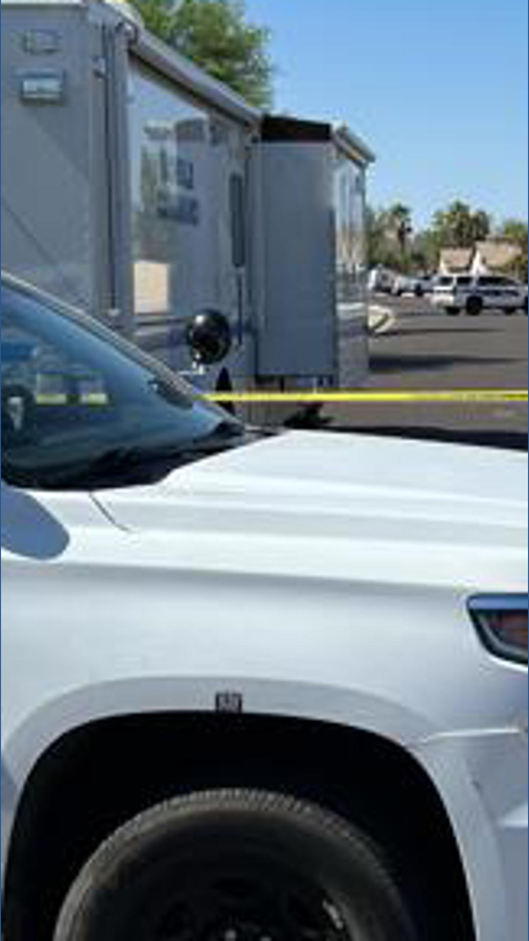 Man with gunshot wound who crashed his car in north Phoenix has died ...