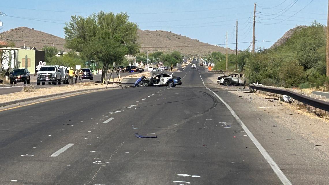 6 people injured, including 3 in critical condition, after fiery crash in New River