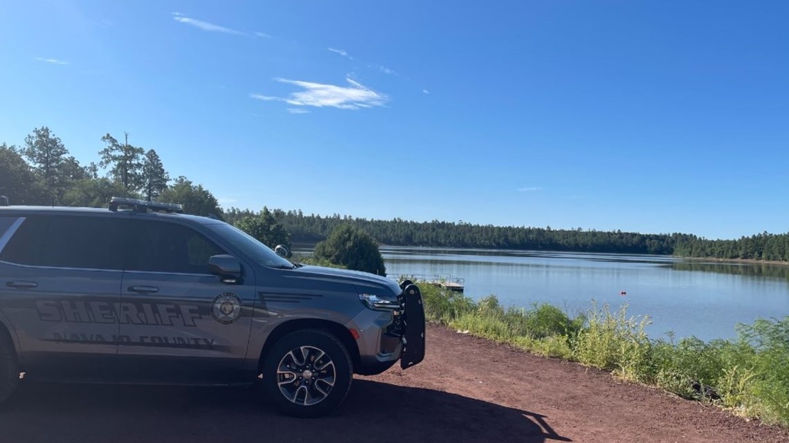 Police looking for 15-year-old swimmer at Show Low Lake - Vimarsana News