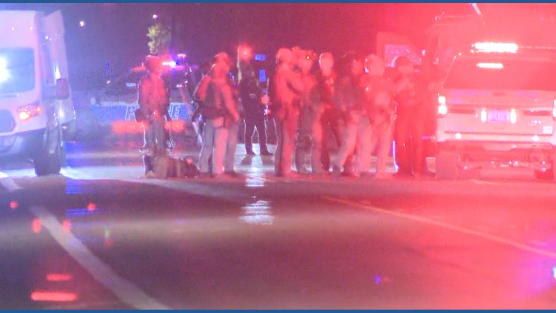 Suspect shot by police as Scottsdale officers respond to investigate Circle K shooting