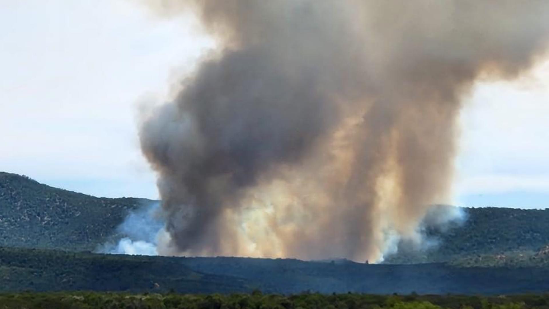 Crews are working to fight the Top and Bear Fires, which are burning on reservations in eastern Arizona. Watch the video above for more details.