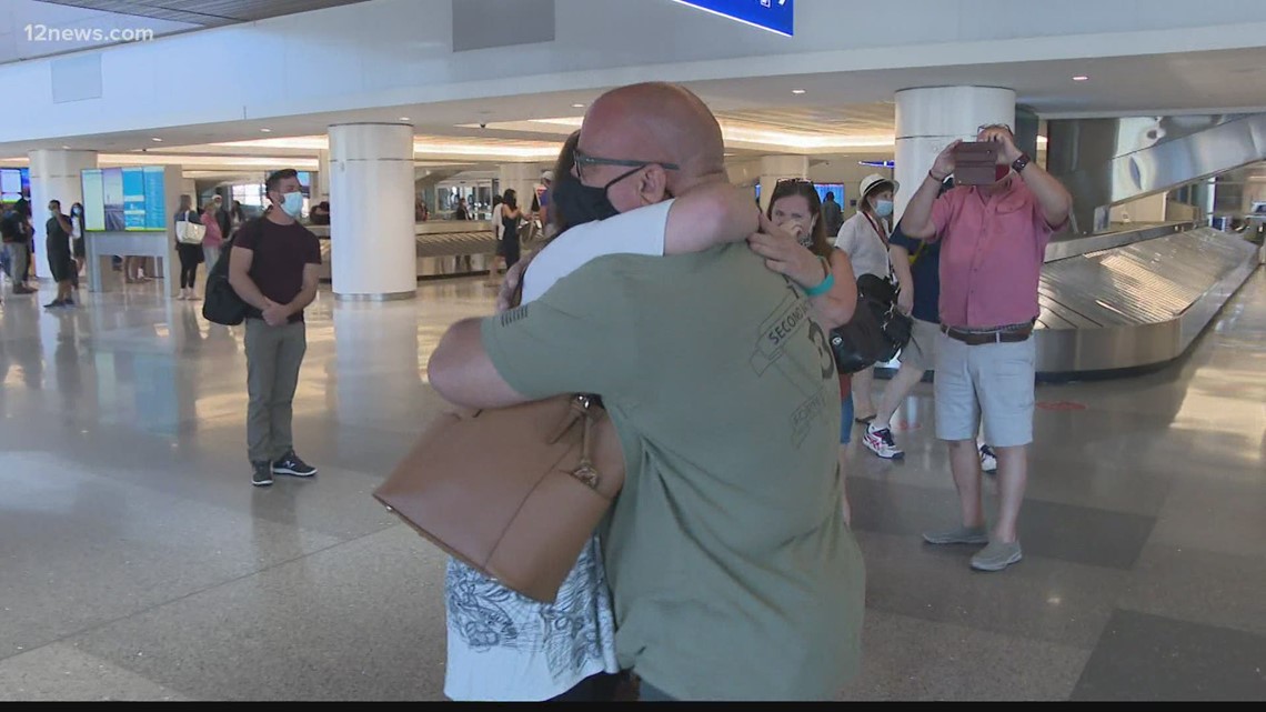 Mesa Marine Veteran and daughter meet after 34 years - Vimarsana News