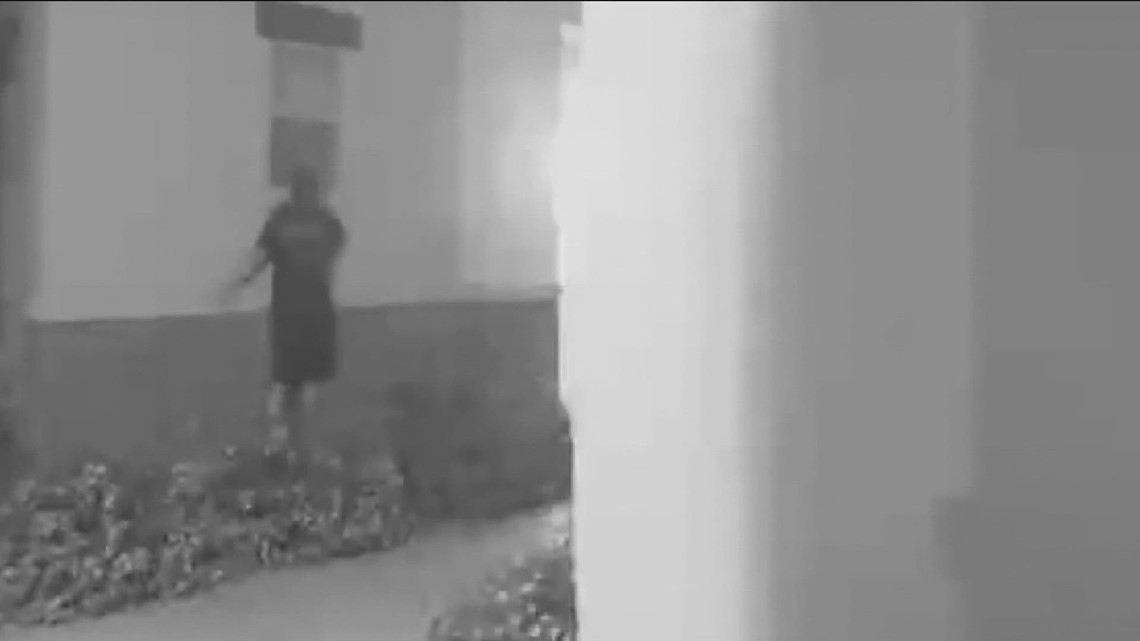 Surprise Pd Peeping Tom Caught On Camera And Arrested Says It Gave Him A Rush 