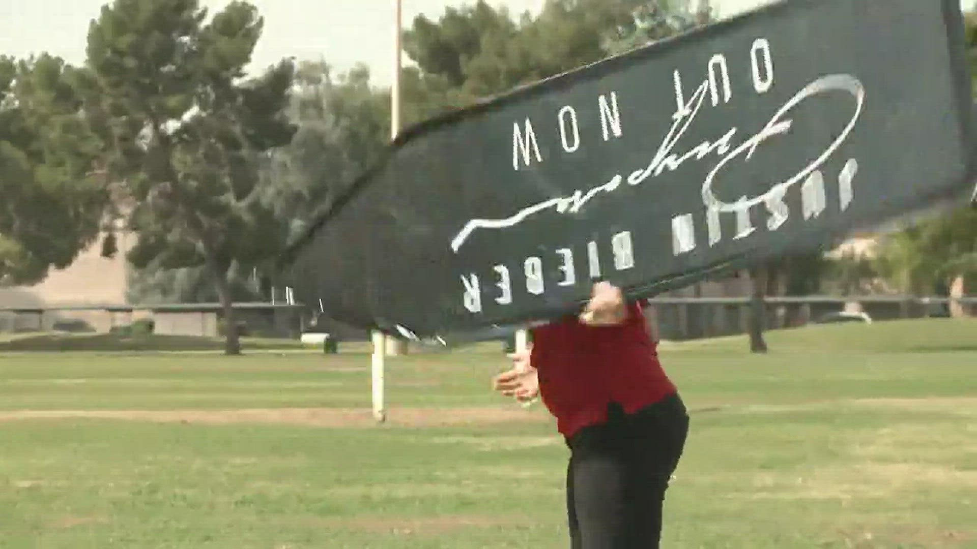 A Phoenix trio is practicing its moves for the World Sign Spinning Competition in Las Vegas.