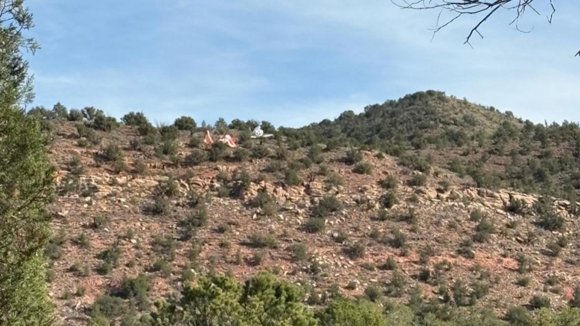 Couple survives plane crash reported near Sedona, sheriff says