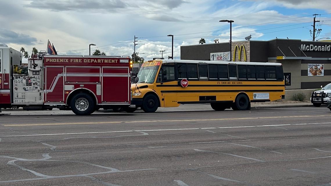 Bus full of kids involved in Phoenix crash | 12news.com