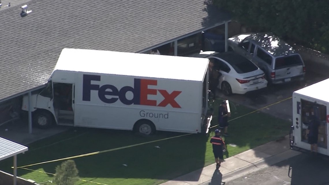 Delivery truck crashes into home near Papago Park