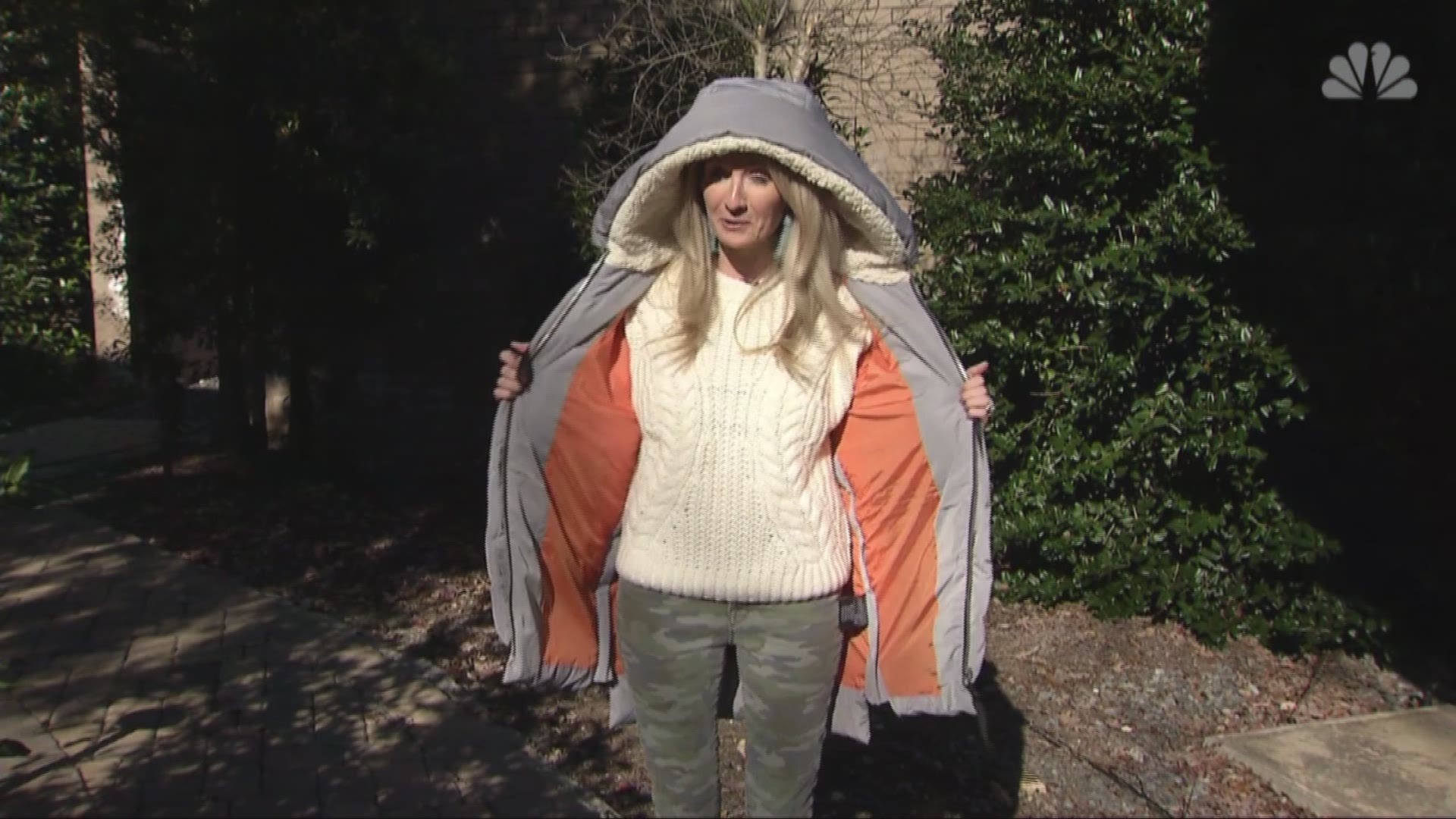 A down jacket from Orolay has become must-have fashion for the winter, with the craze surrounding the coat even inspiring a charity drive. NBC's Liz McLaughlin reports.