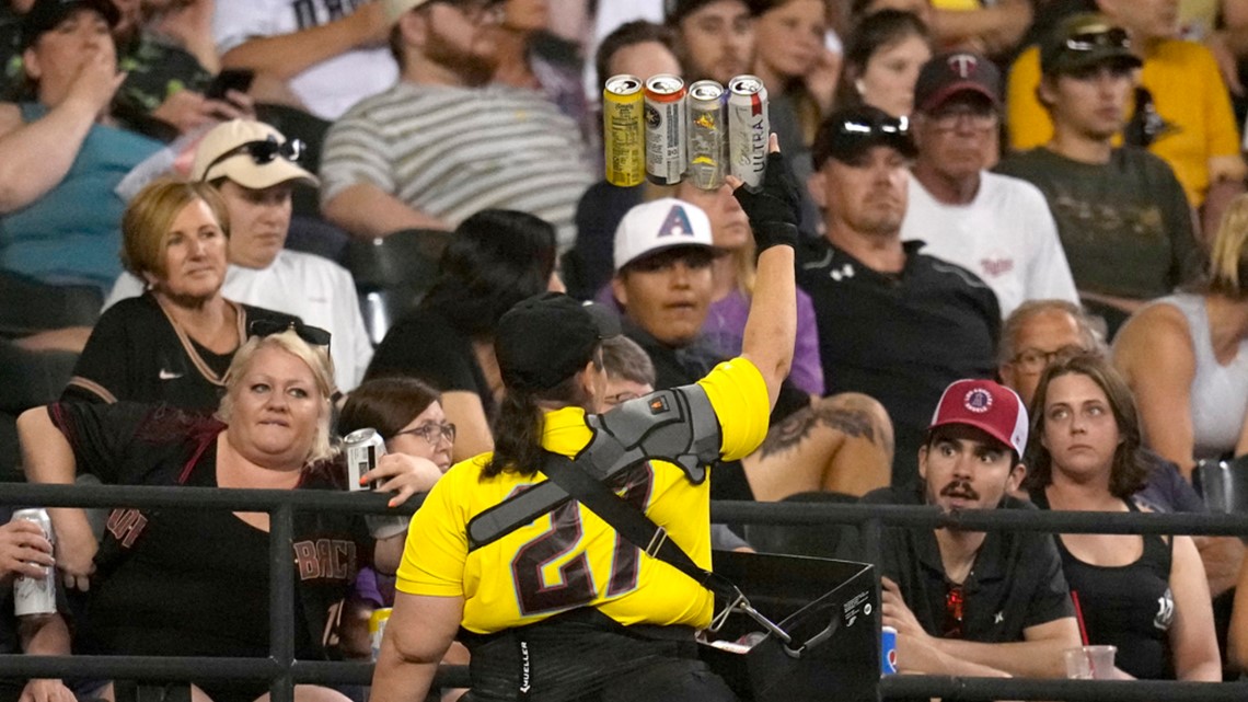 Watch anonymous Phillies fan buy entire section beer at playoff game