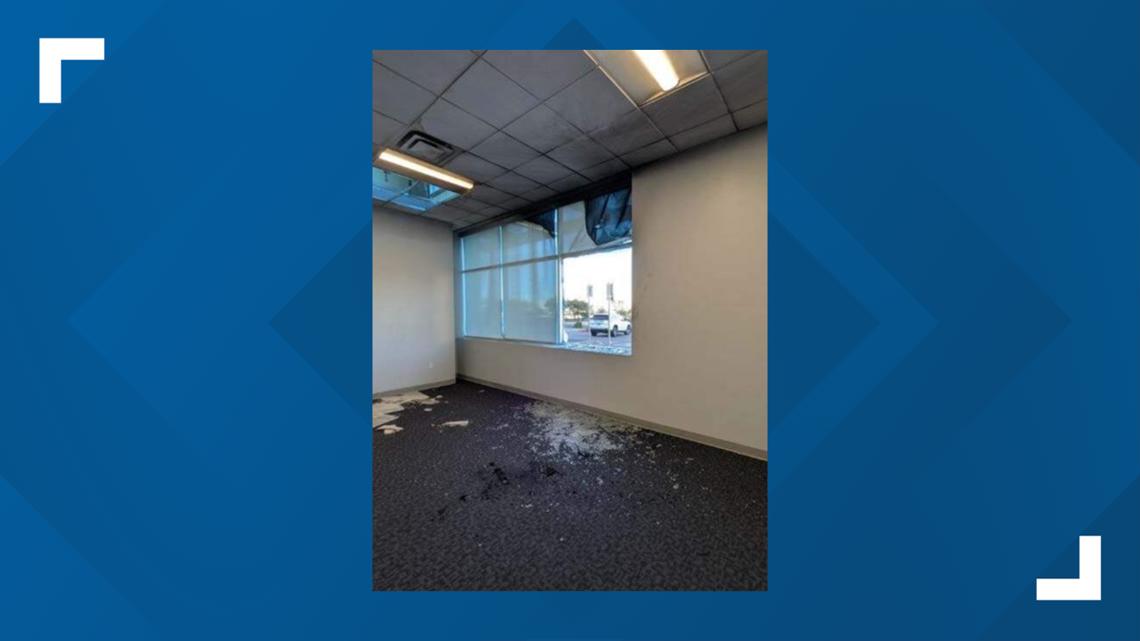 Hombre de Avondale es acusado por dañar propiedad de ICE en Surprise, informan autoridades